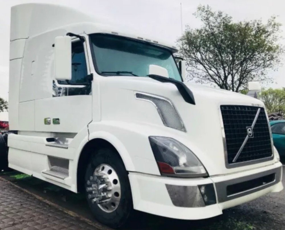 Parrilla Con Malla Sin Emblema Volvo 3ra Gen Cromada - Imagen 2